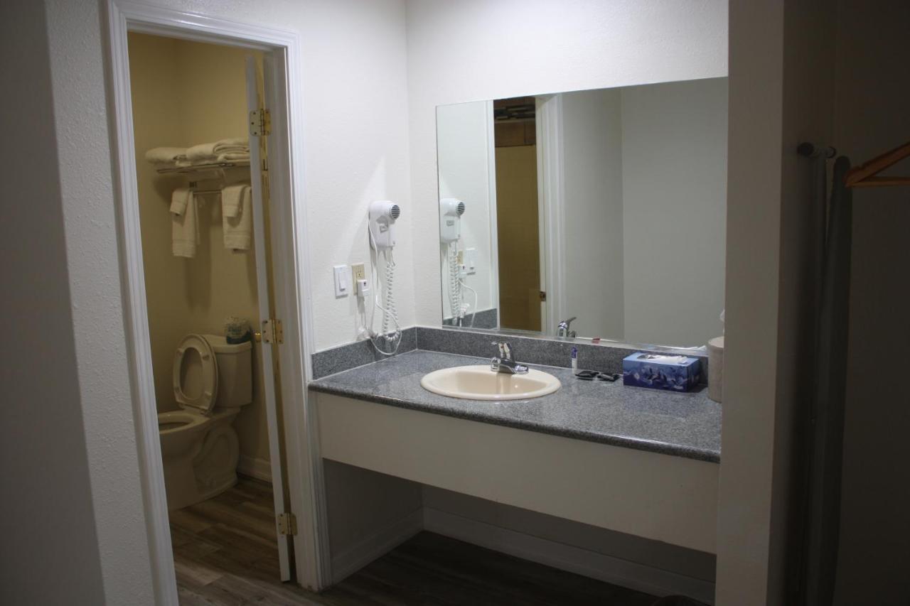 Value Inn & Suites Redding Kültér fotó