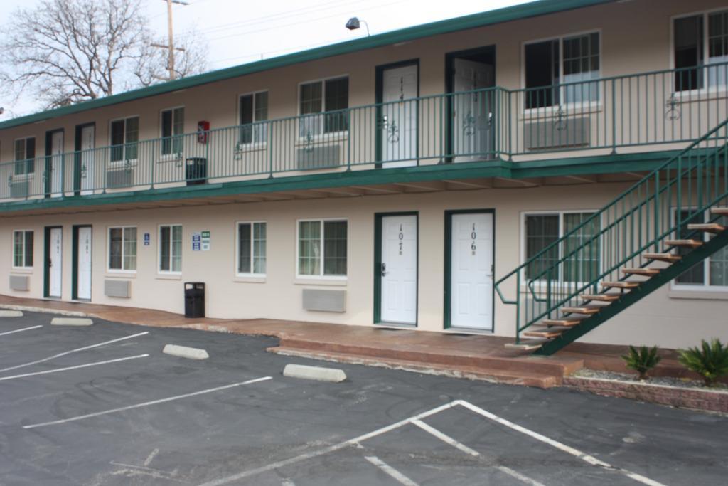 Value Inn & Suites Redding Kültér fotó