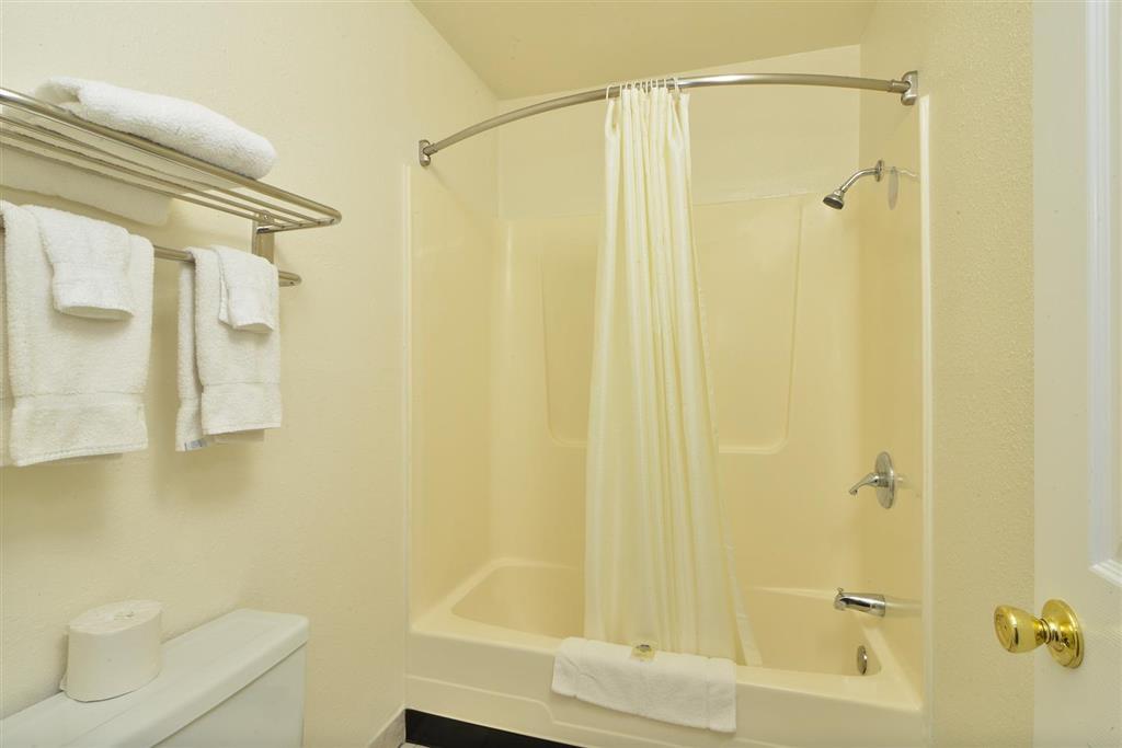 Value Inn & Suites Redding Szoba fotó