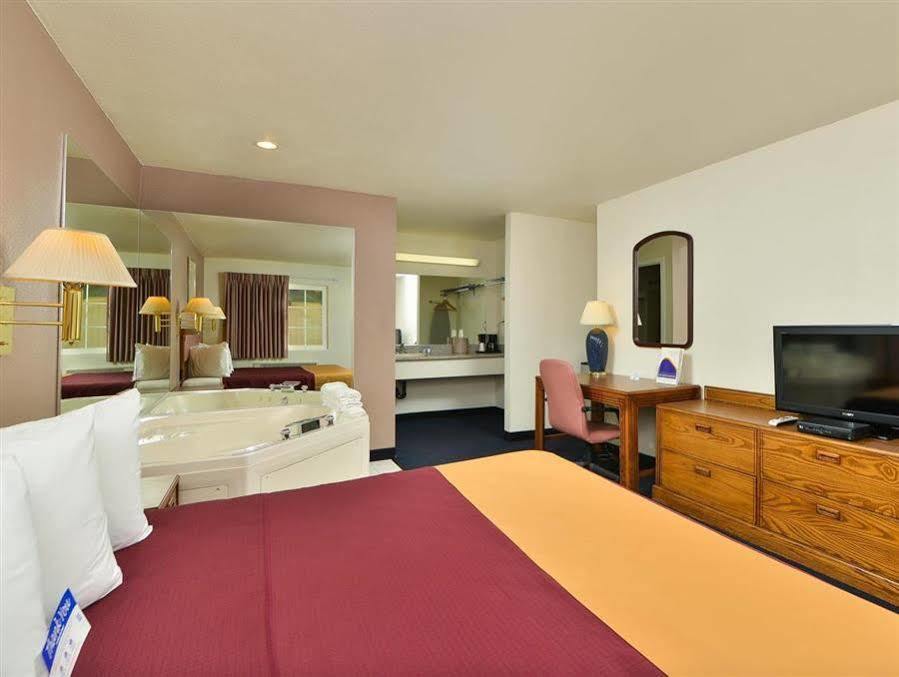 Value Inn & Suites Redding Kültér fotó