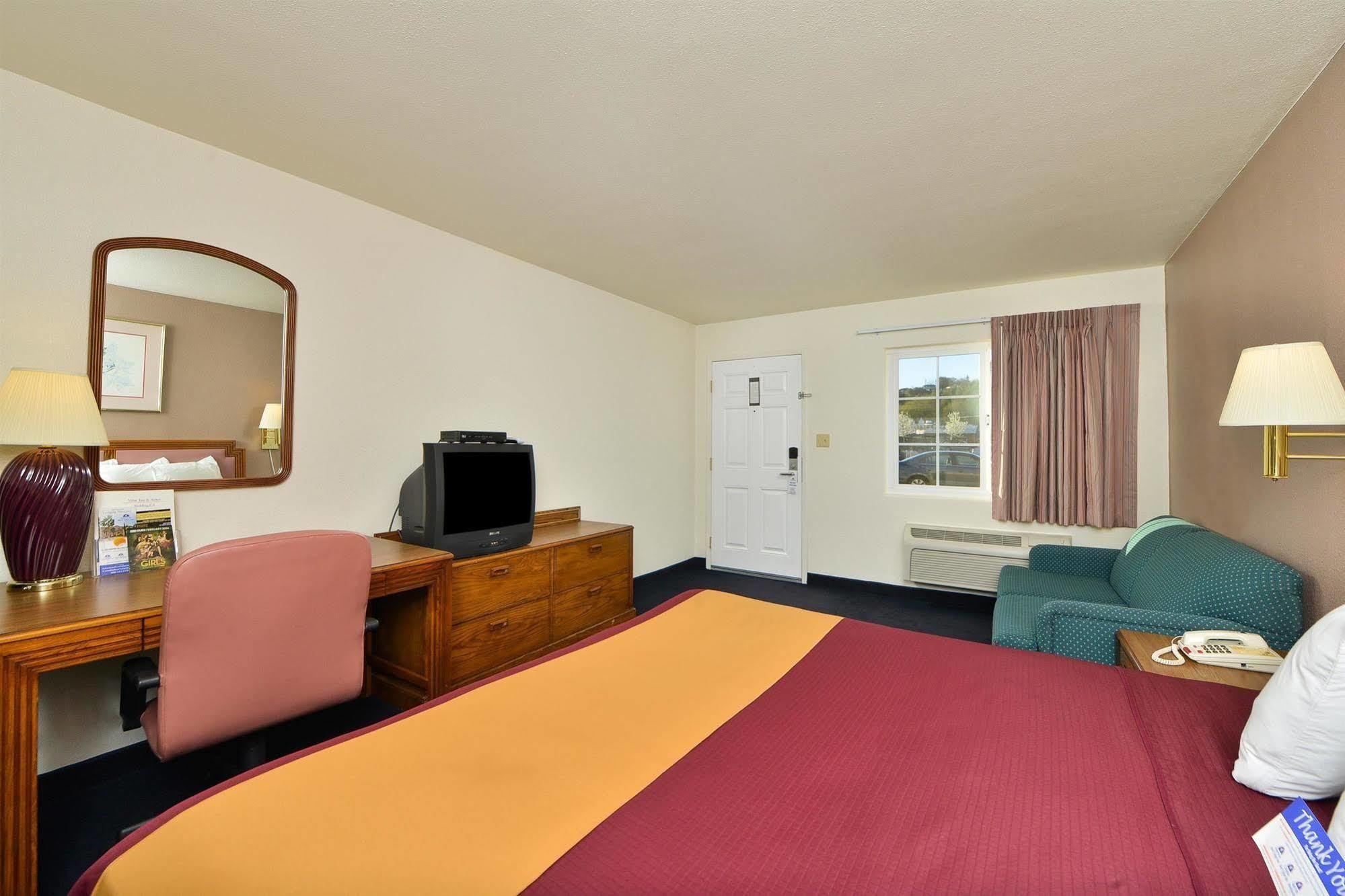 Value Inn & Suites Redding Kültér fotó