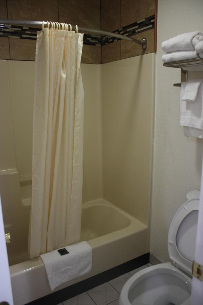 Value Inn & Suites Redding Kültér fotó